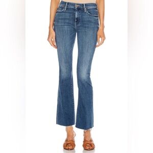 MOTHER jeans weekender fray in Groovin size 26